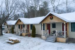 Entire Hotel | 50 People | Snowshoe Lodge