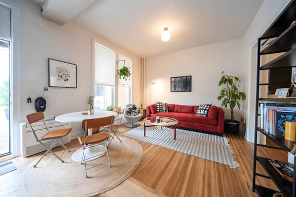 Warren St Apt with Sunny Terrace
