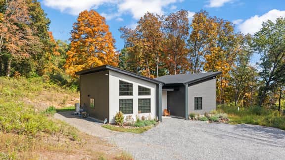 Modern Hudson Retreat Near Town with Hot Tub